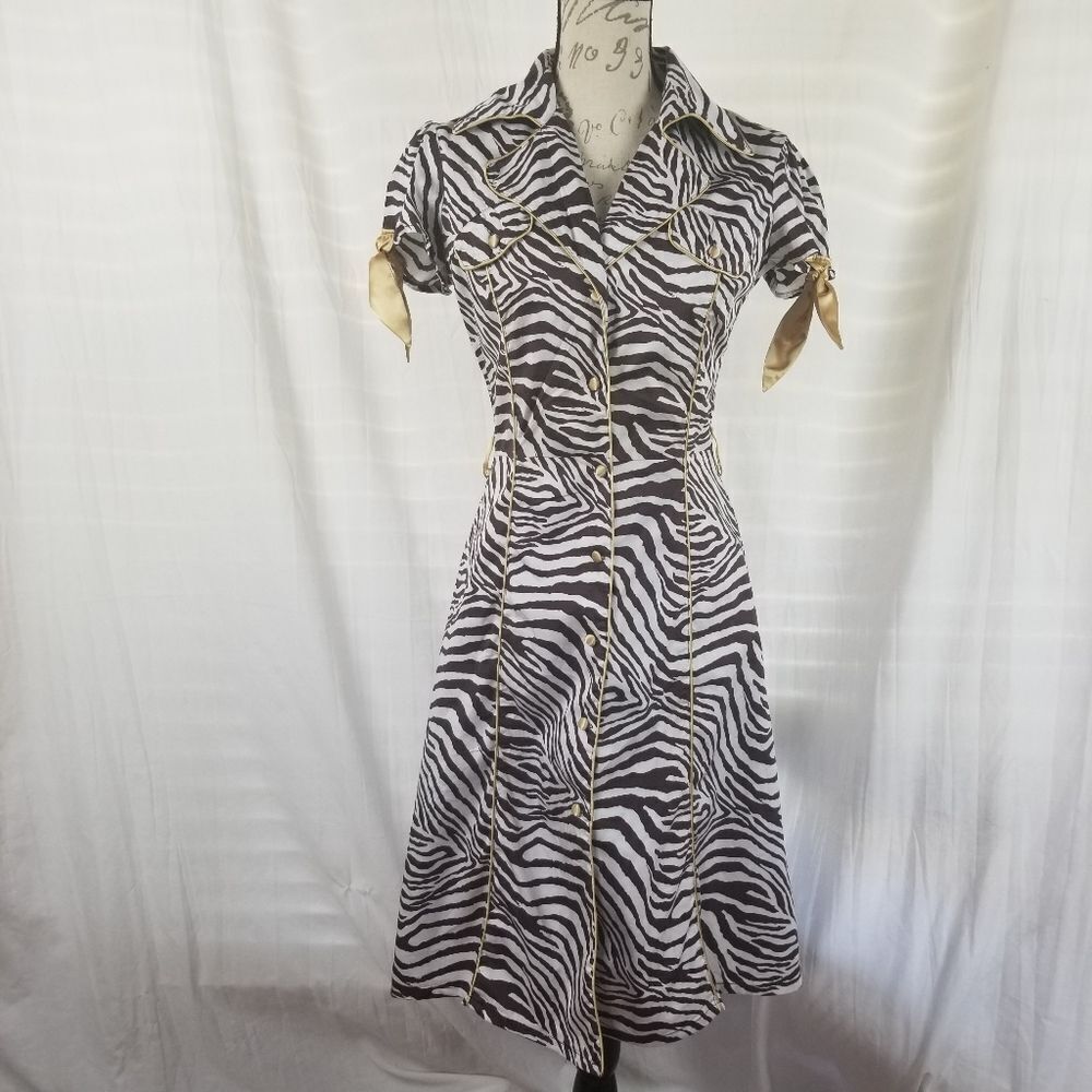 Snap Brown Zebra‎ Print Cotton Button Front Dress